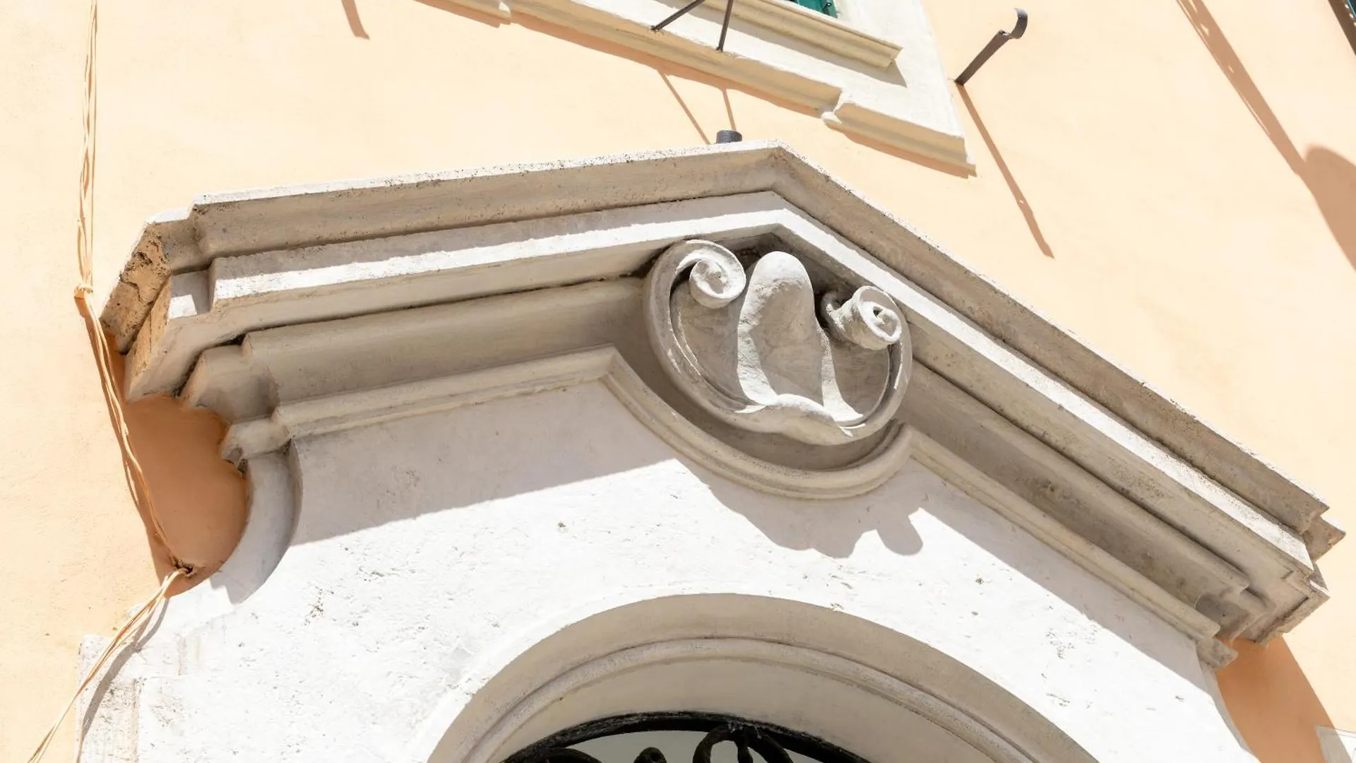 Mh Luxury Suite Pantheon Rome 0*,  Italy