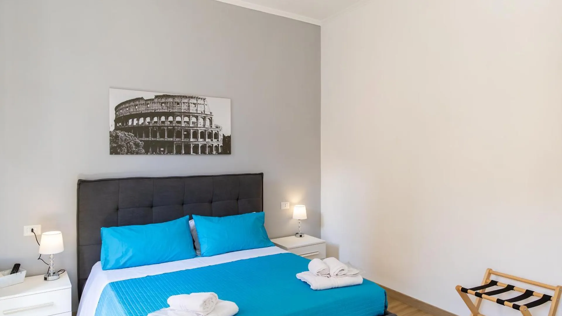 Apartment Mh Luxury Suite Pantheon Rome Italy