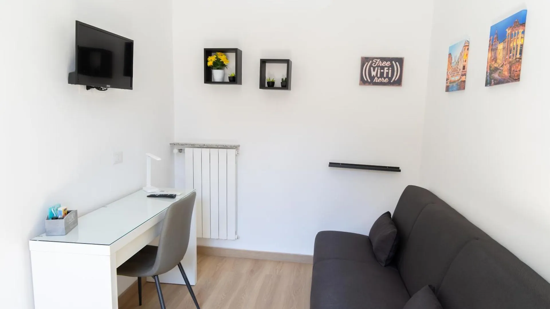 Mh Luxury Suite Pantheon Rome 0*,  Italy